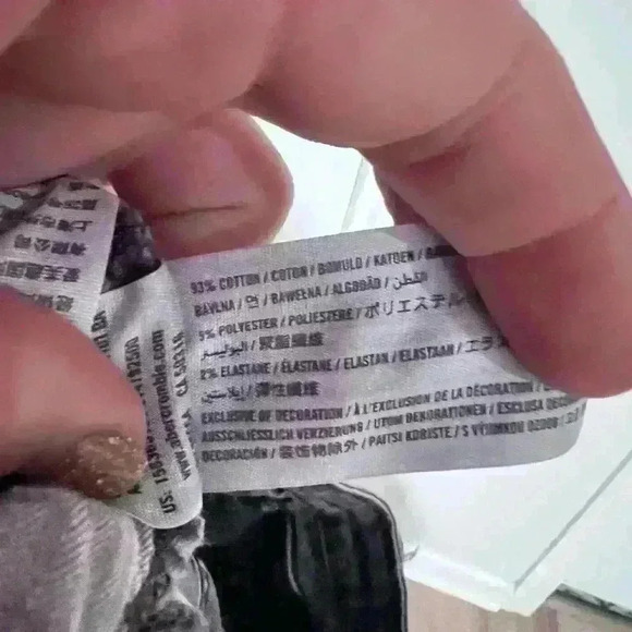 Women’s Abercrombie and Fitch Gray Skinny Jeans Signature Collection- Size 28 - Picture 5 of 5